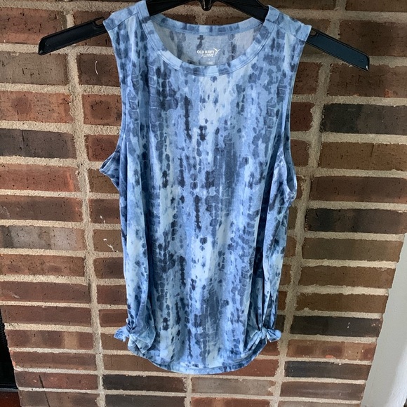 Women’s Old Navy Active Tank, Blue, Small - Picture 1 of 4